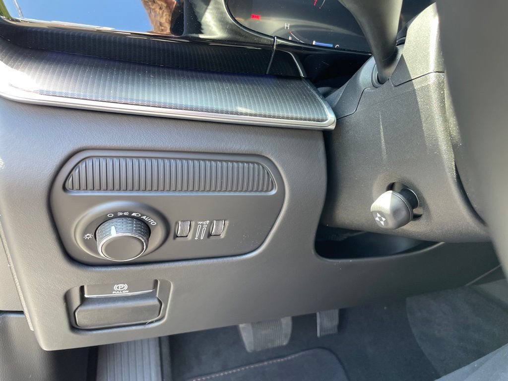 New 2026 Jeep Grand Wagoneer Summit AWD/4WD image 15