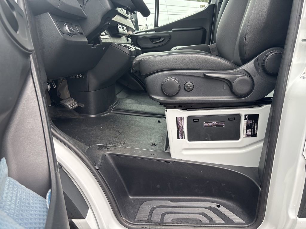 Used 2022 Mercedes-Benz Sprinter 3500 image 15
