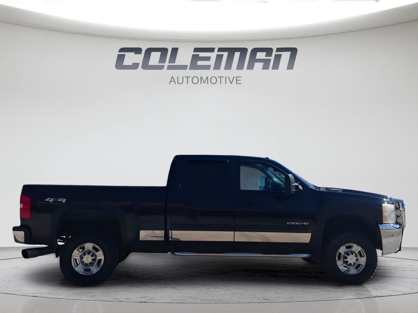 Used 2010 Chevrolet Silverado 2500 LTZ w/ LTZ Plus Package AWD/4WD image 6