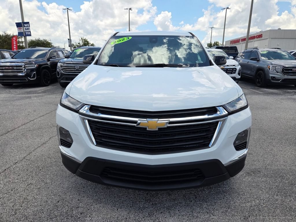 Used 2023 Chevrolet Traverse LS FWD image 18