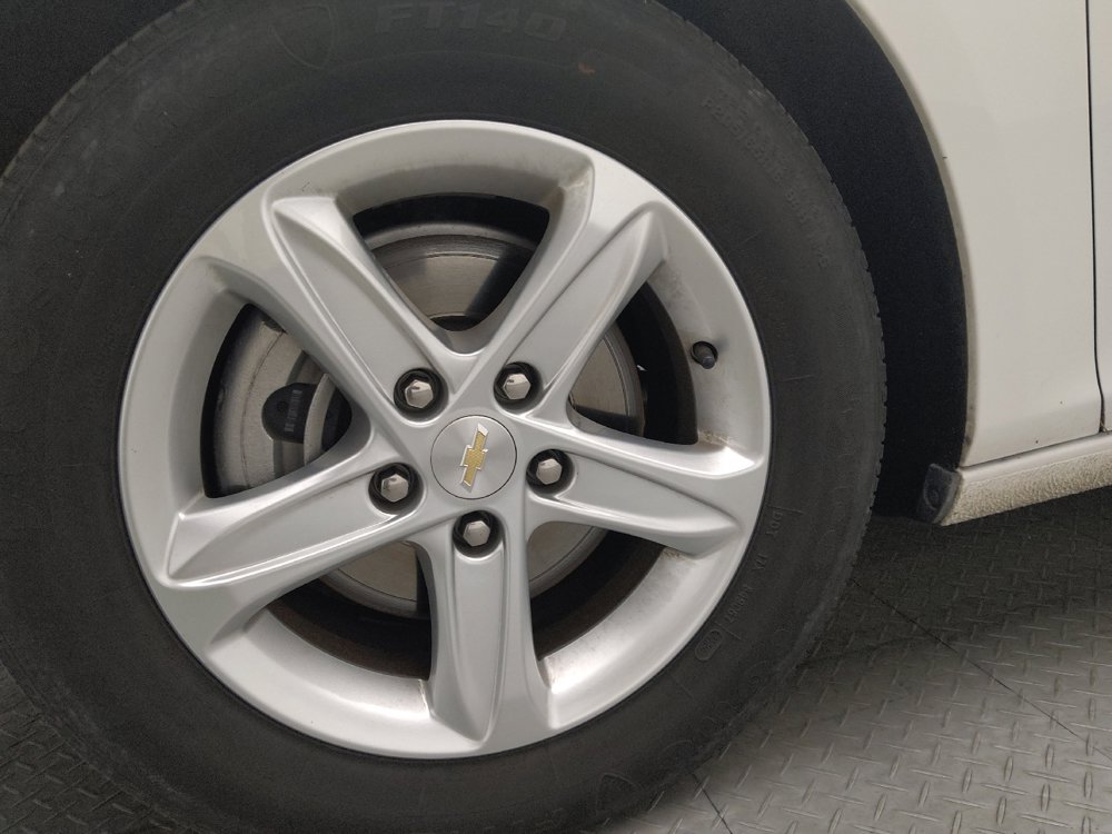 Used 2024 Chevrolet Malibu LT image 31