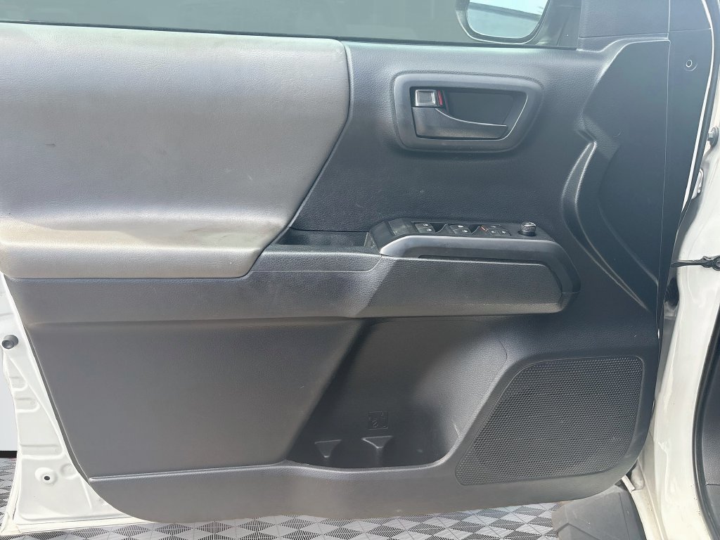 Used 2019 Toyota Tacoma SR w/ SR Convenience Package RWD image 19