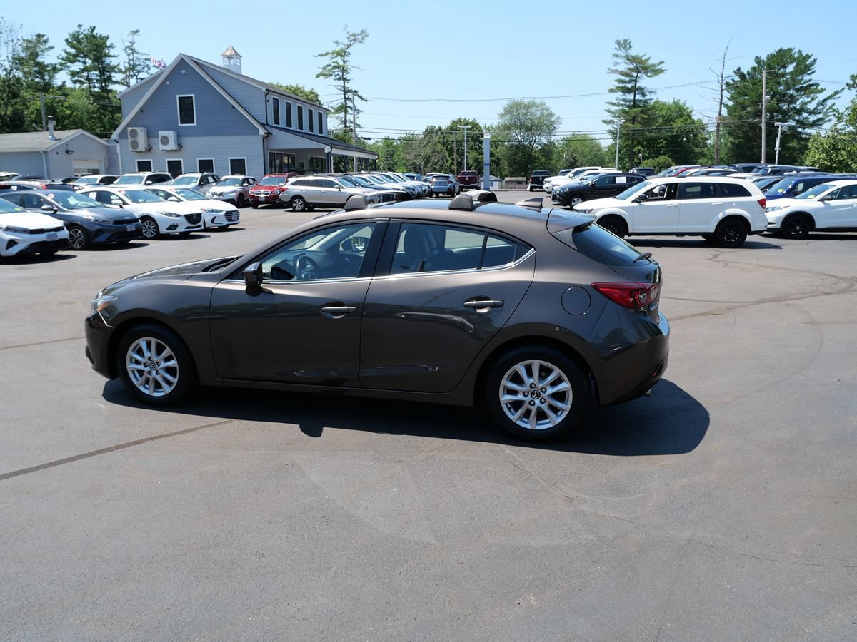 Used 2016 MAZDA MAZDA3 i Grand Touring FWD image 8