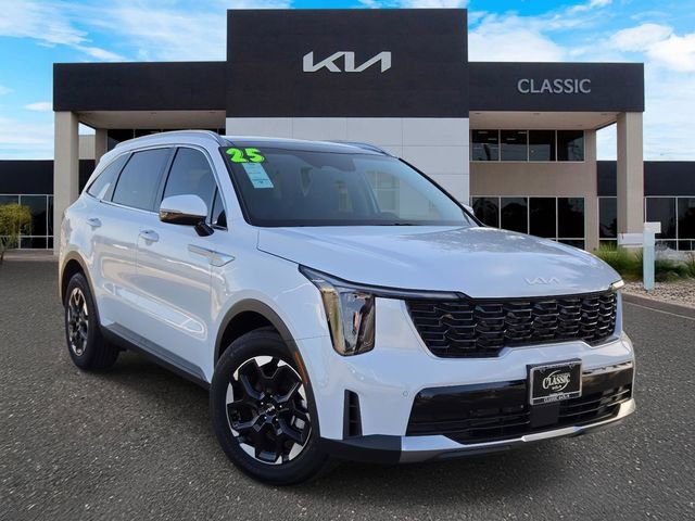 Certified 2025 Kia Sorento S w/ Panoramic Sunroof Package image 1