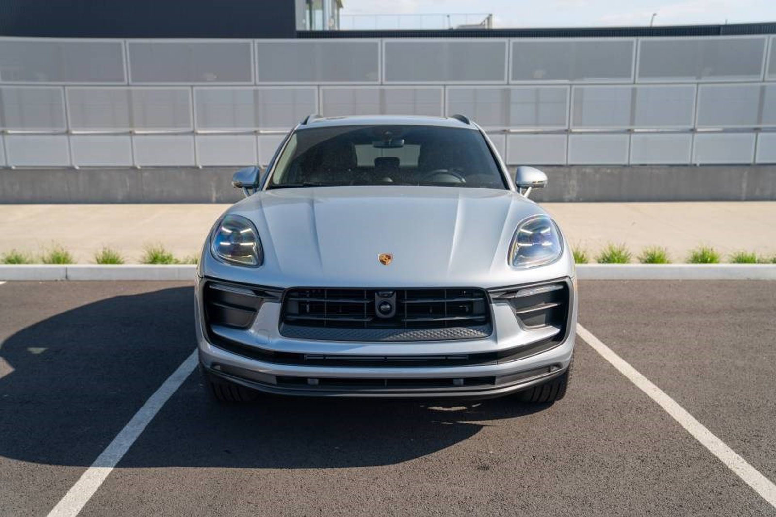 New 2026 Porsche Macan AWD/4WD image 6