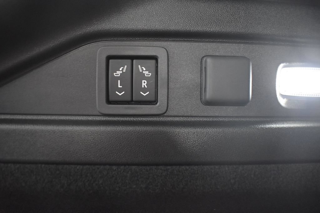 Used 2024 Cadillac Lyriq Sport w/ Nappa Leather Package AWD/4WD image 29
