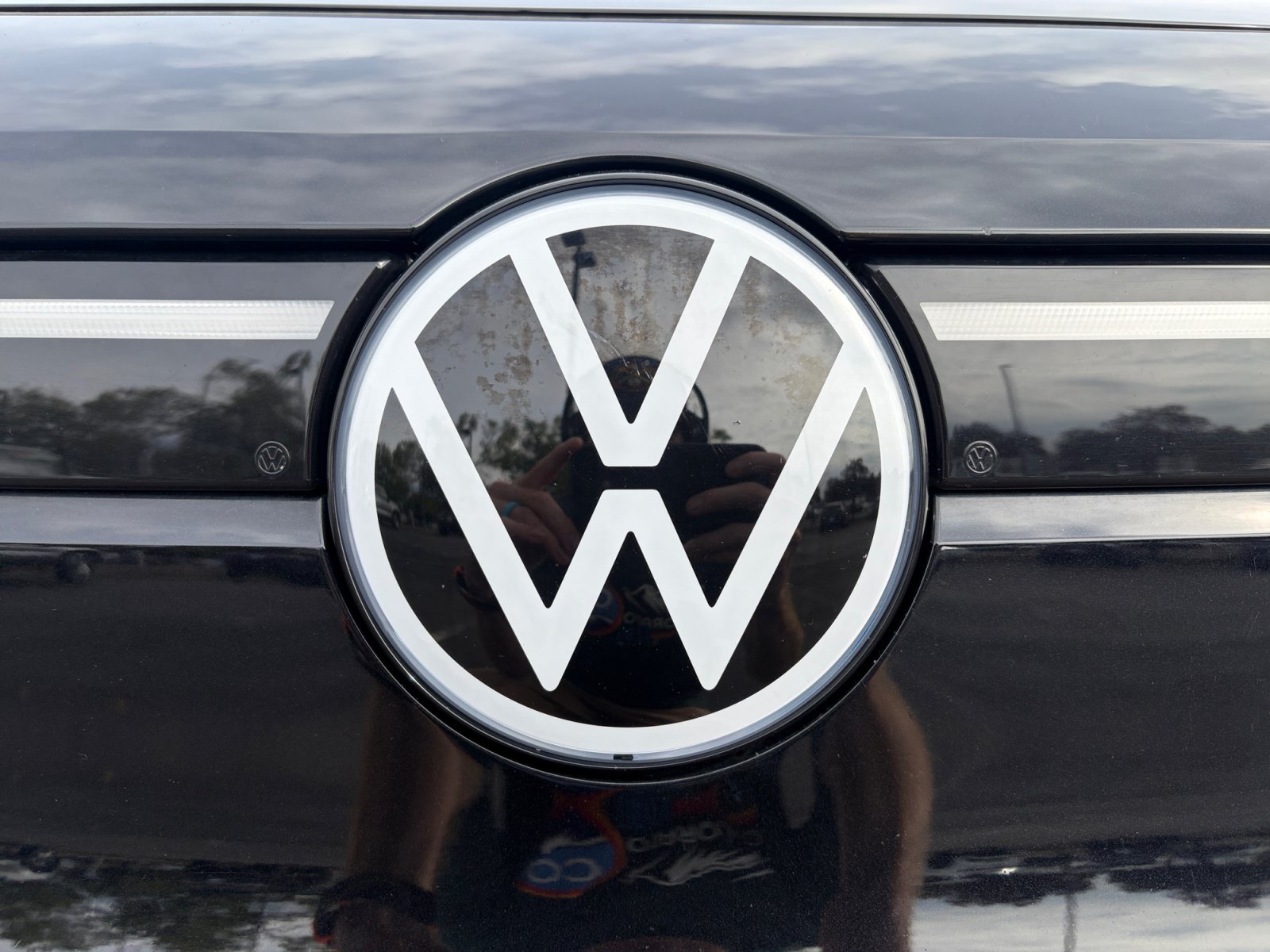 Used 2023 Volkswagen ID.4 Pro S Plus AWD/4WD image 23