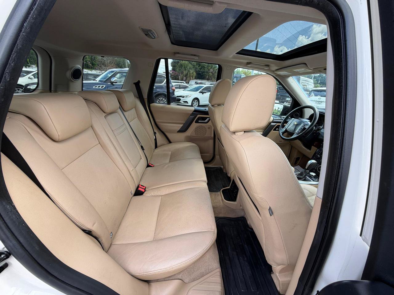 Used 2008 Land Rover LR2 HSE AWD/4WD image 13