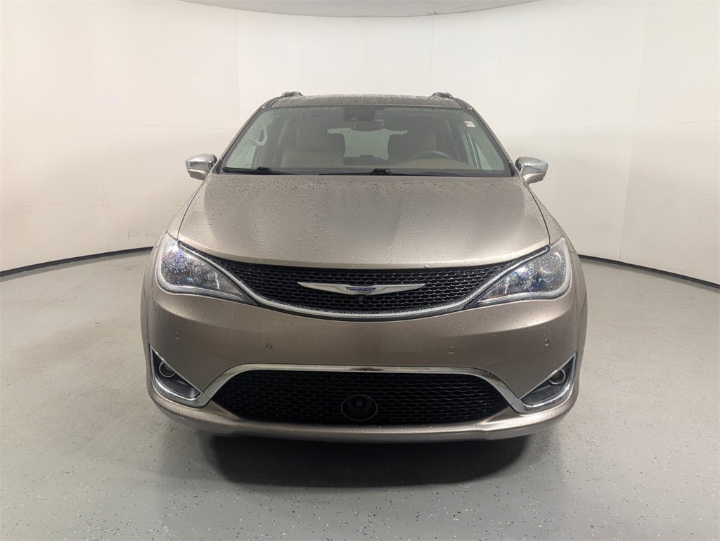 Used 2018 Chrysler Pacifica Limited w/ Advanced Safetytec Group image 2