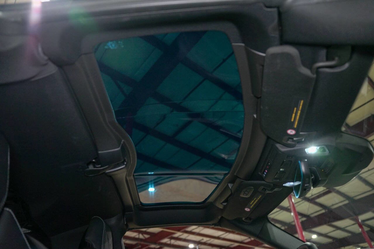 Used 2024 Chevrolet Corvette Stingray Preferred Cpe w/ Z51 Performance Package image 39