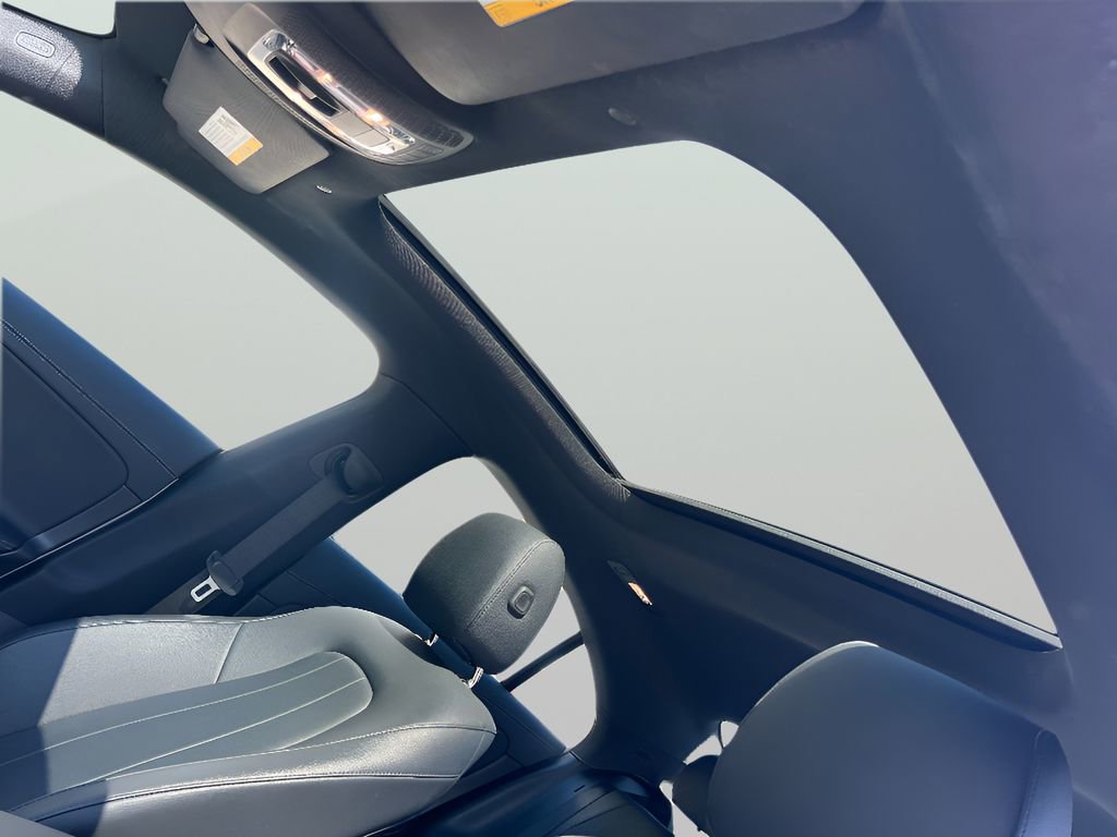 Used 2025 Mercedes-Benz CLA 250 image 31