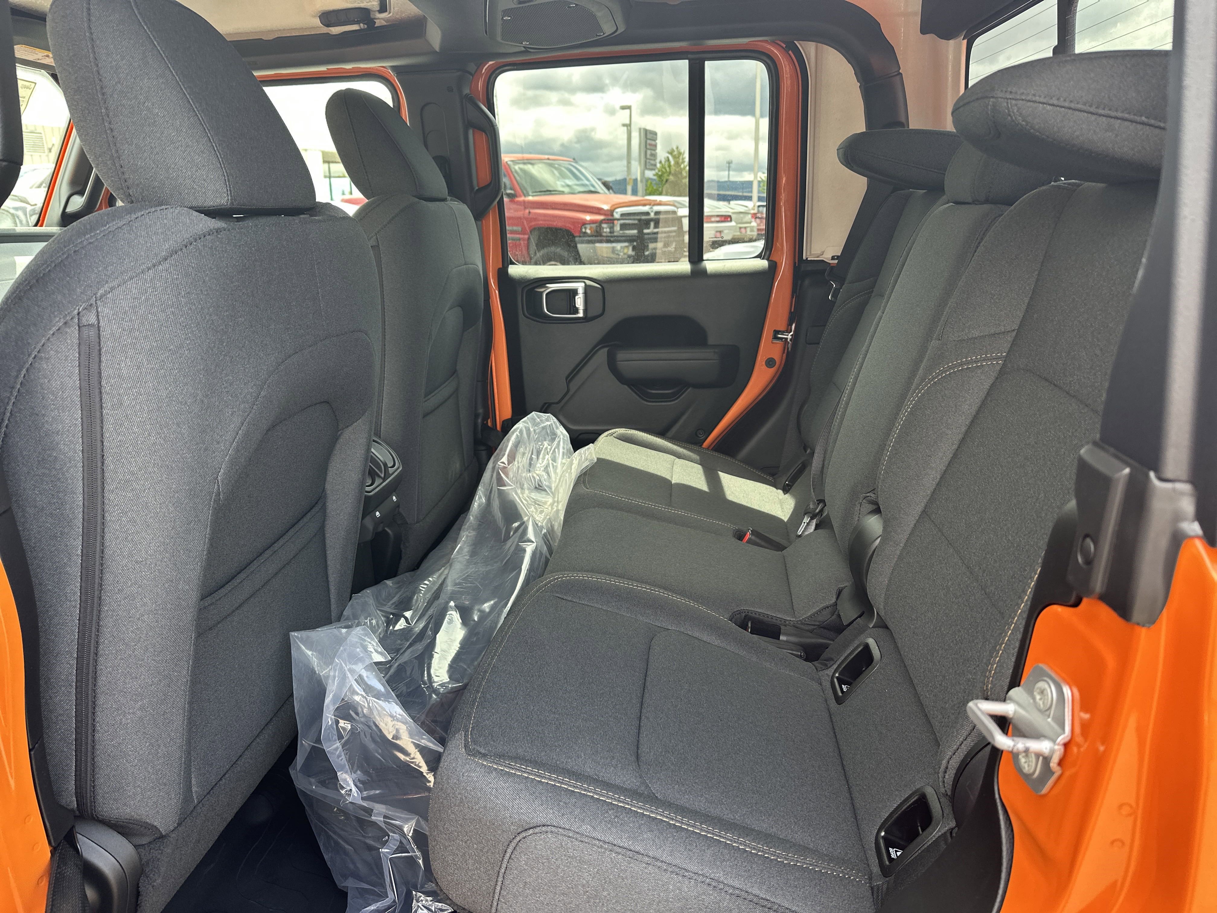 New 2025 Jeep Gladiator Willys image 13