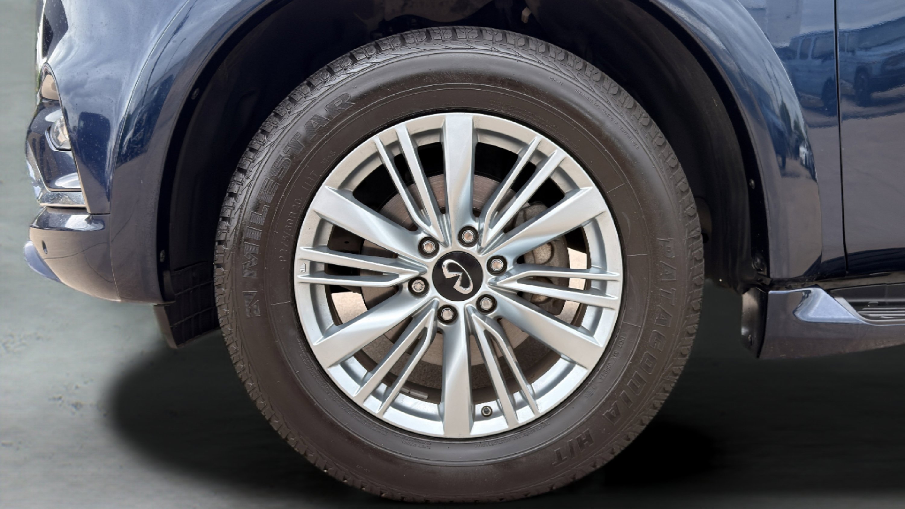 Used 2019 INFINITI QX80 Luxe RWD image 16