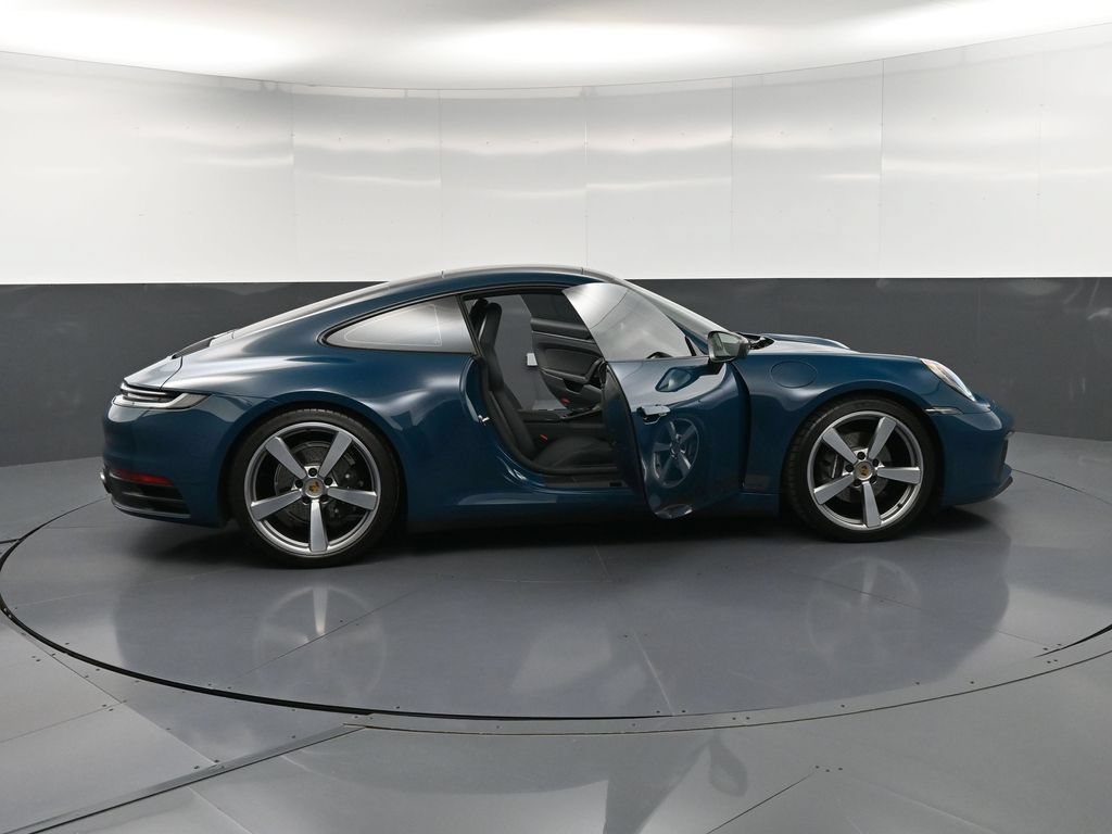 Used 2024 Porsche 911 Carrera T RWD image 34
