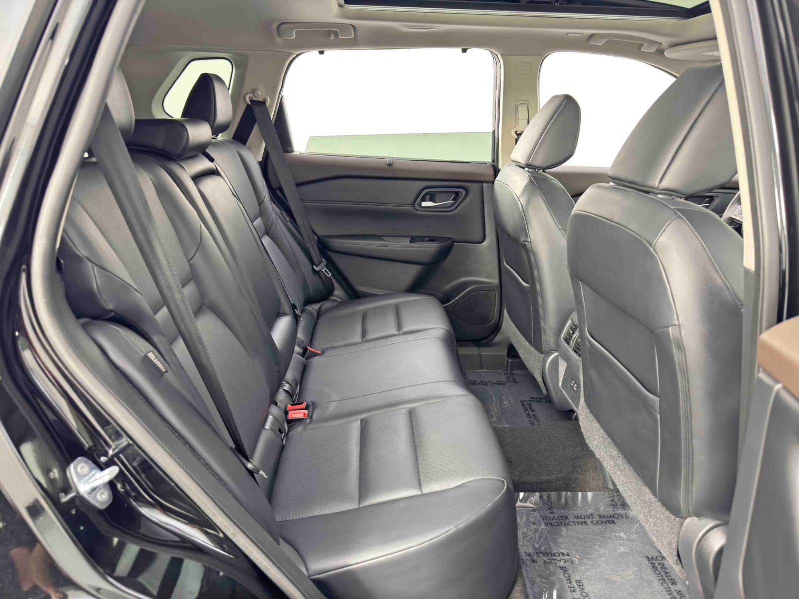Used 2022 Nissan Rogue SV w/ SV Premium Package FWD image 35