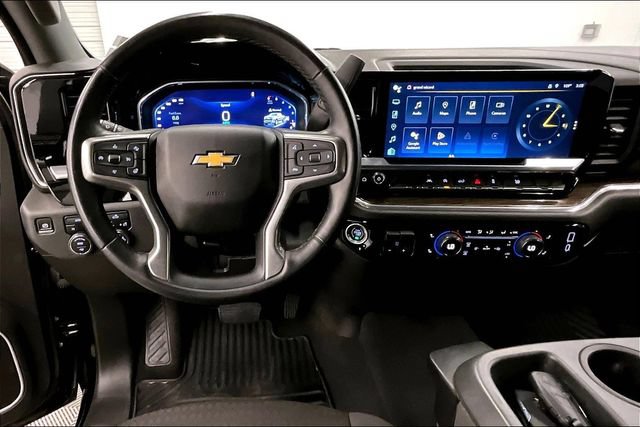 Used 2023 Chevrolet Silverado 1500 LT w/ LPO, Dark Essentials Package AWD/4WD image 6
