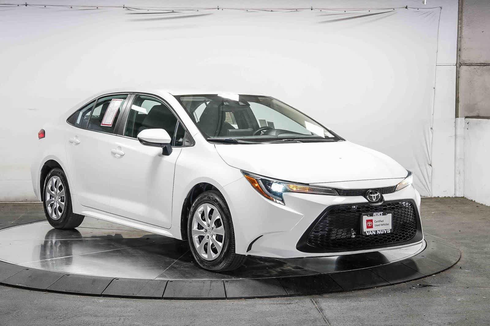 Certified 2022 Toyota Corolla LE FWD image 5
