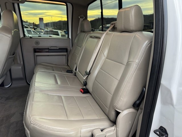 Used 2010 Ford F250 Lariat image 12