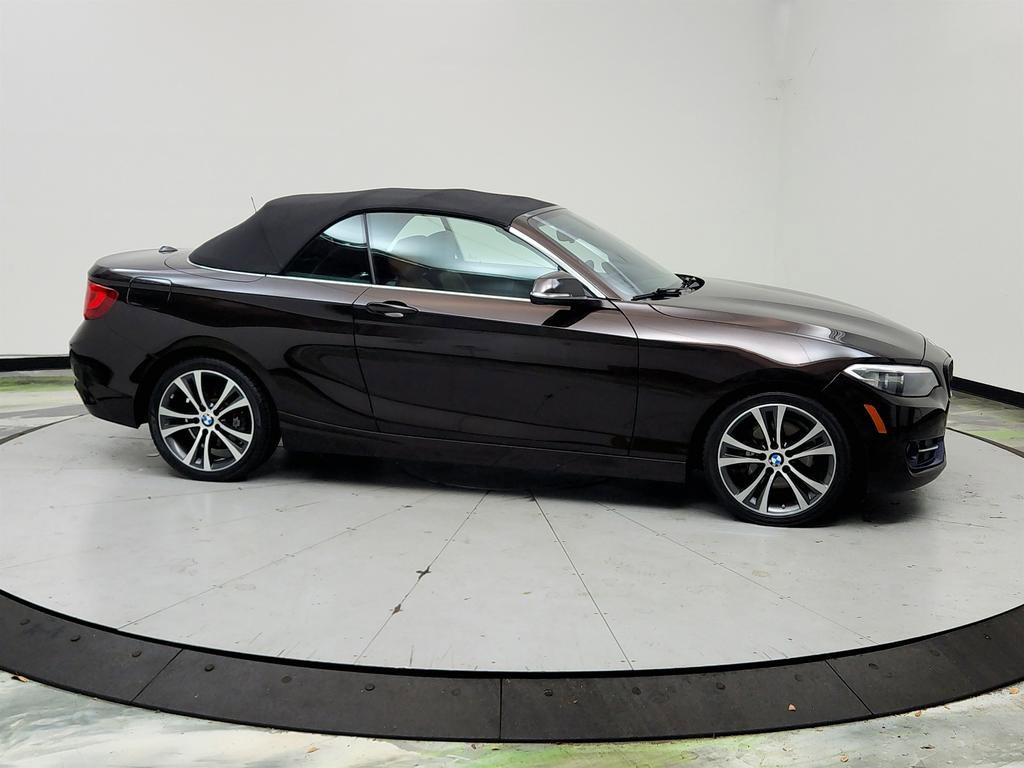 Used 2016 BMW 228i xDrive Convertible AWD/4WD image 4