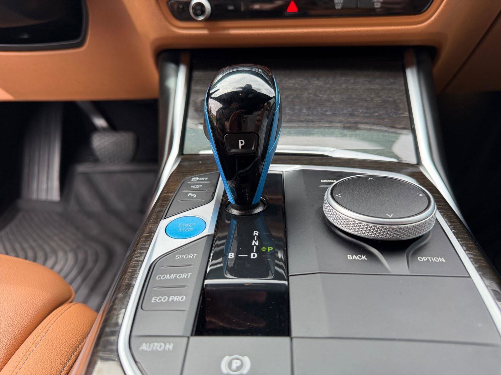 Used 2023 BMW i4 eDrive35 w/ Premium Package RWD image 28