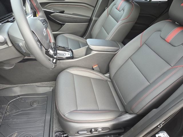 New 2026 Chevrolet Trax RS w/ Sunroof Package image 32