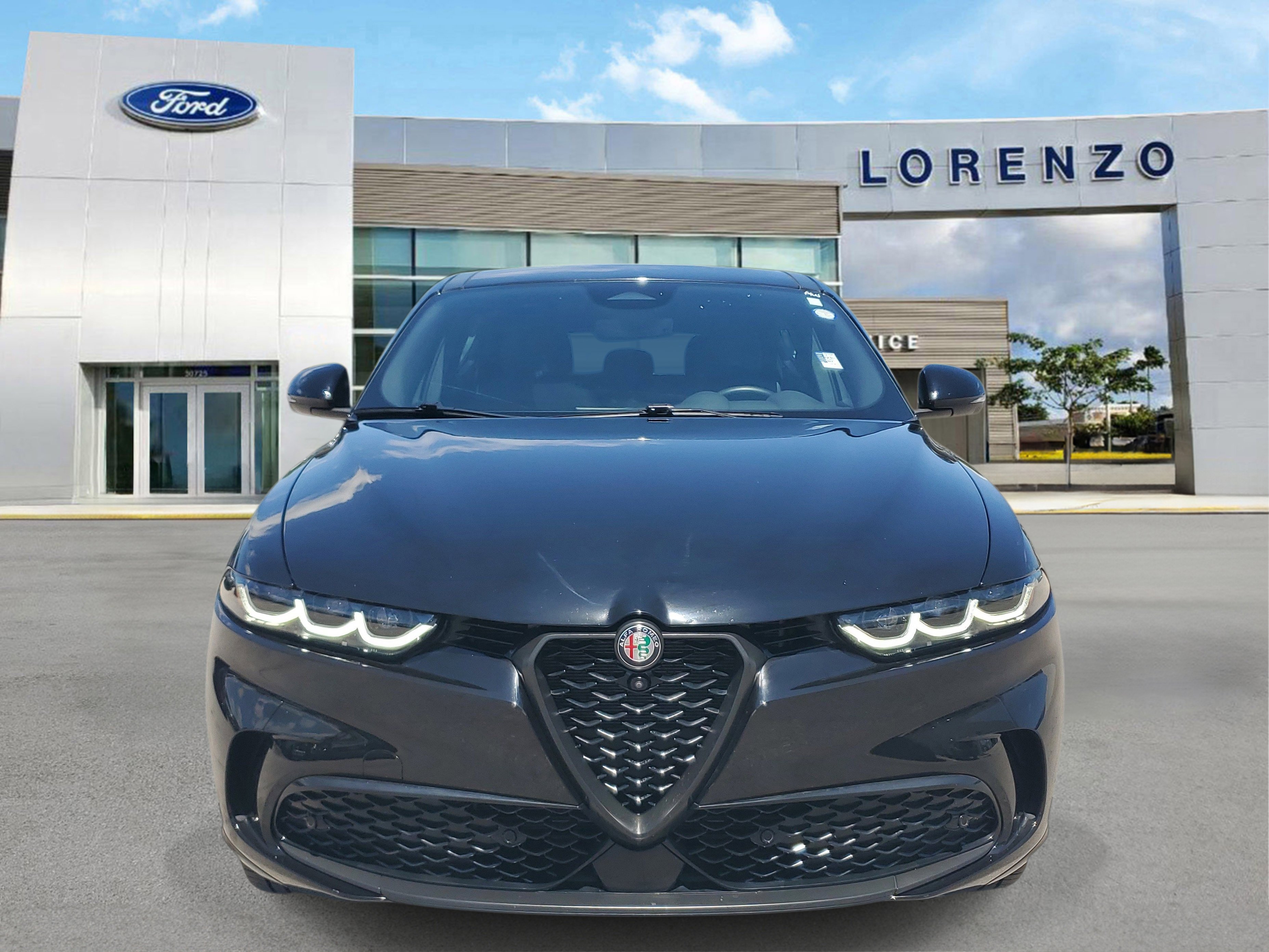 Used 2024 Alfa Romeo Tonale Veloce AWD/4WD image 2