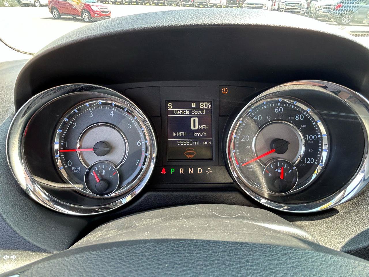 Used 2014 Chrysler Town & Country Touring FWD image 20