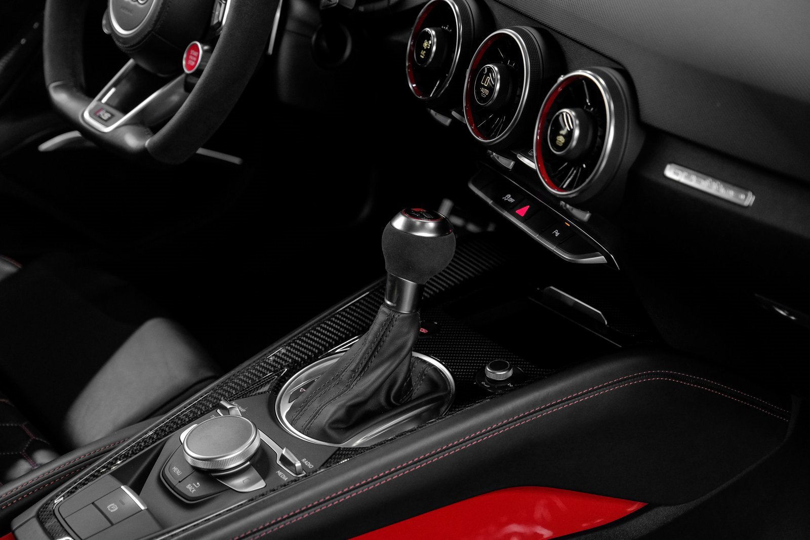 Used 2019 Audi TT RS w/ Technology Package image 31