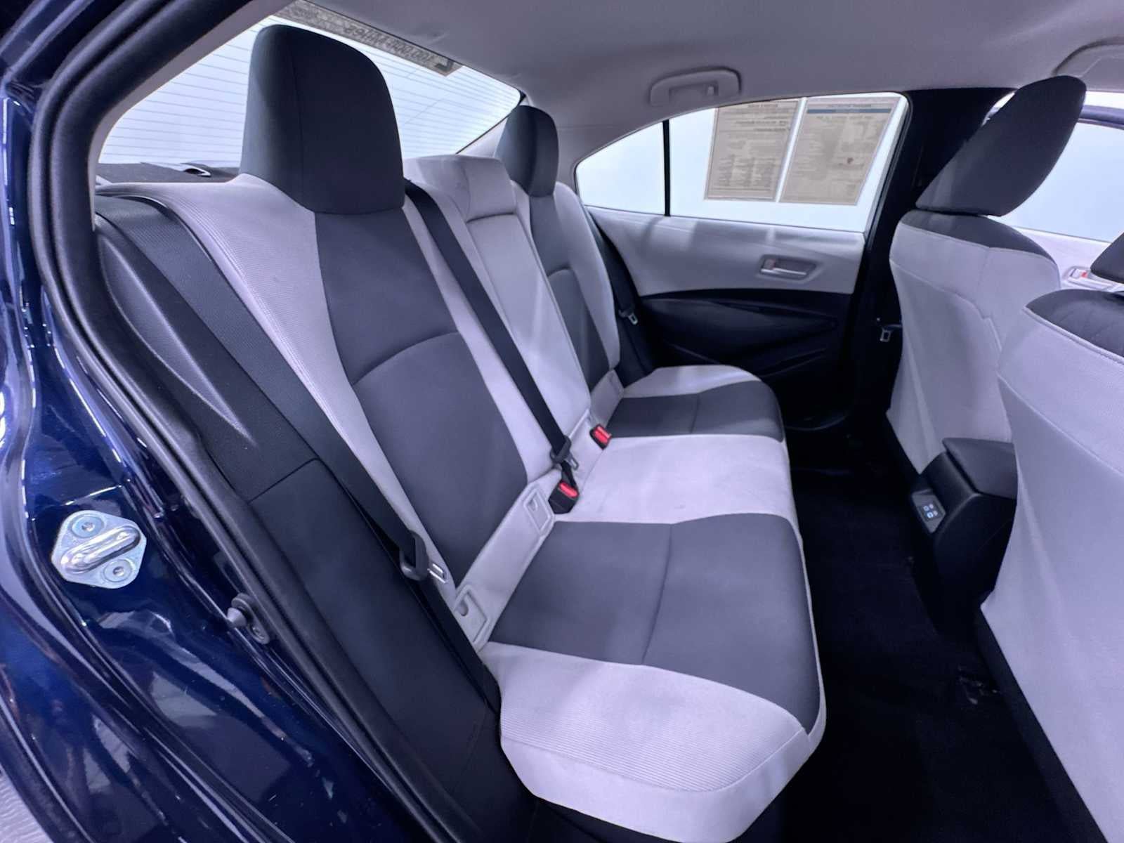 Used 2023 Toyota Corolla LE w/ LE Convenience Package FWD image 36
