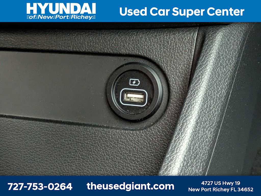 Used 2023 Hyundai Santa Fe SEL FWD image 29