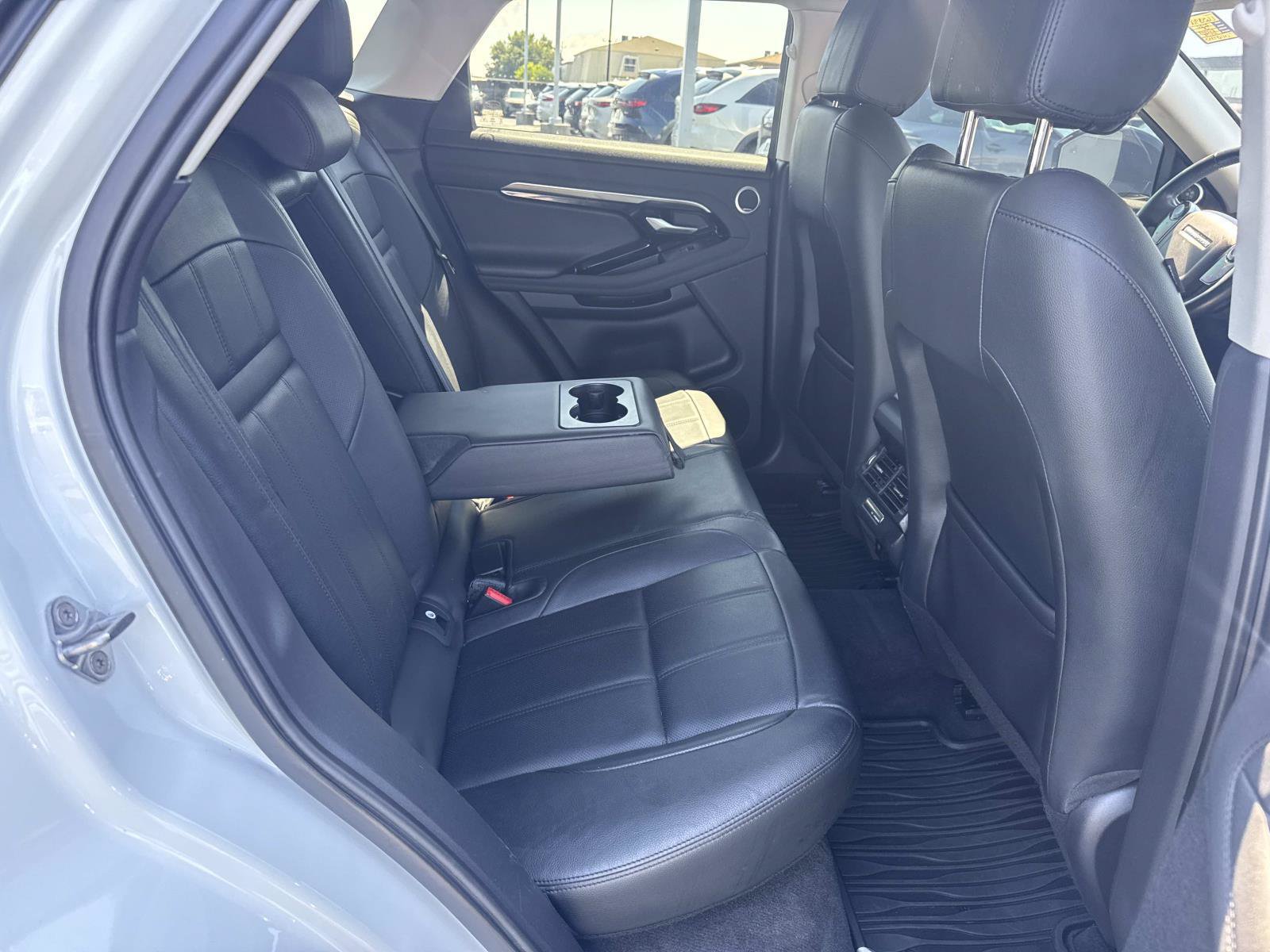 Used 2020 Land Rover Range Rover Evoque SE AWD/4WD image 8