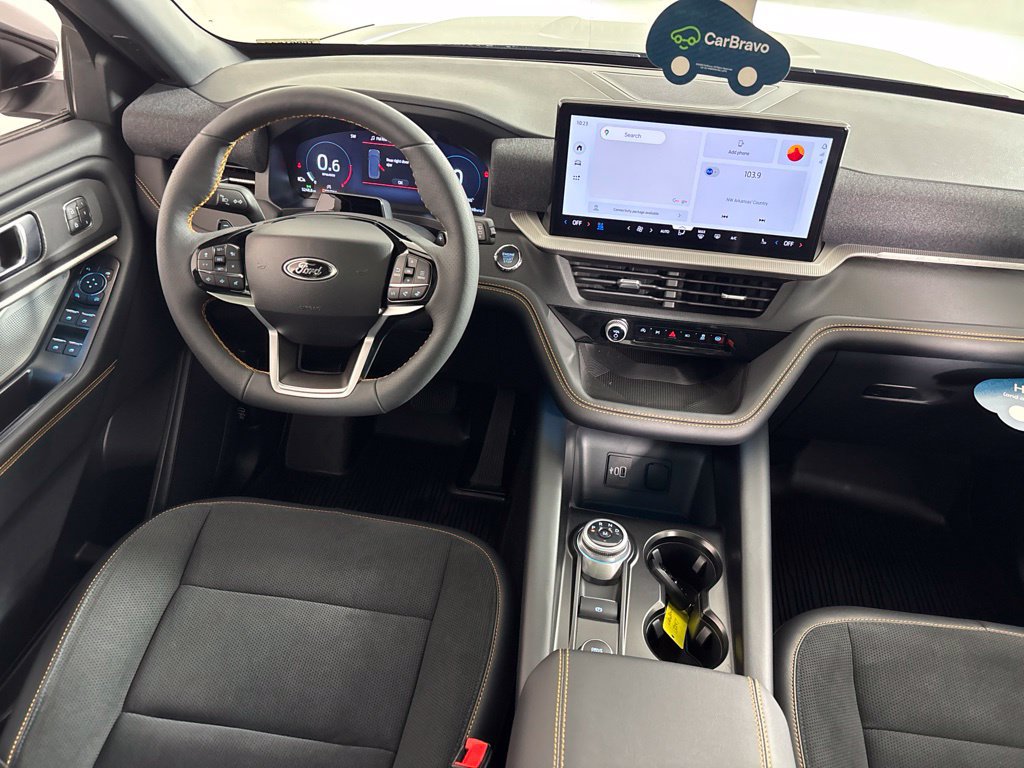 Used 2026 Ford Explorer Tremor w/ Tremor Ultimate Package AWD/4WD image 2