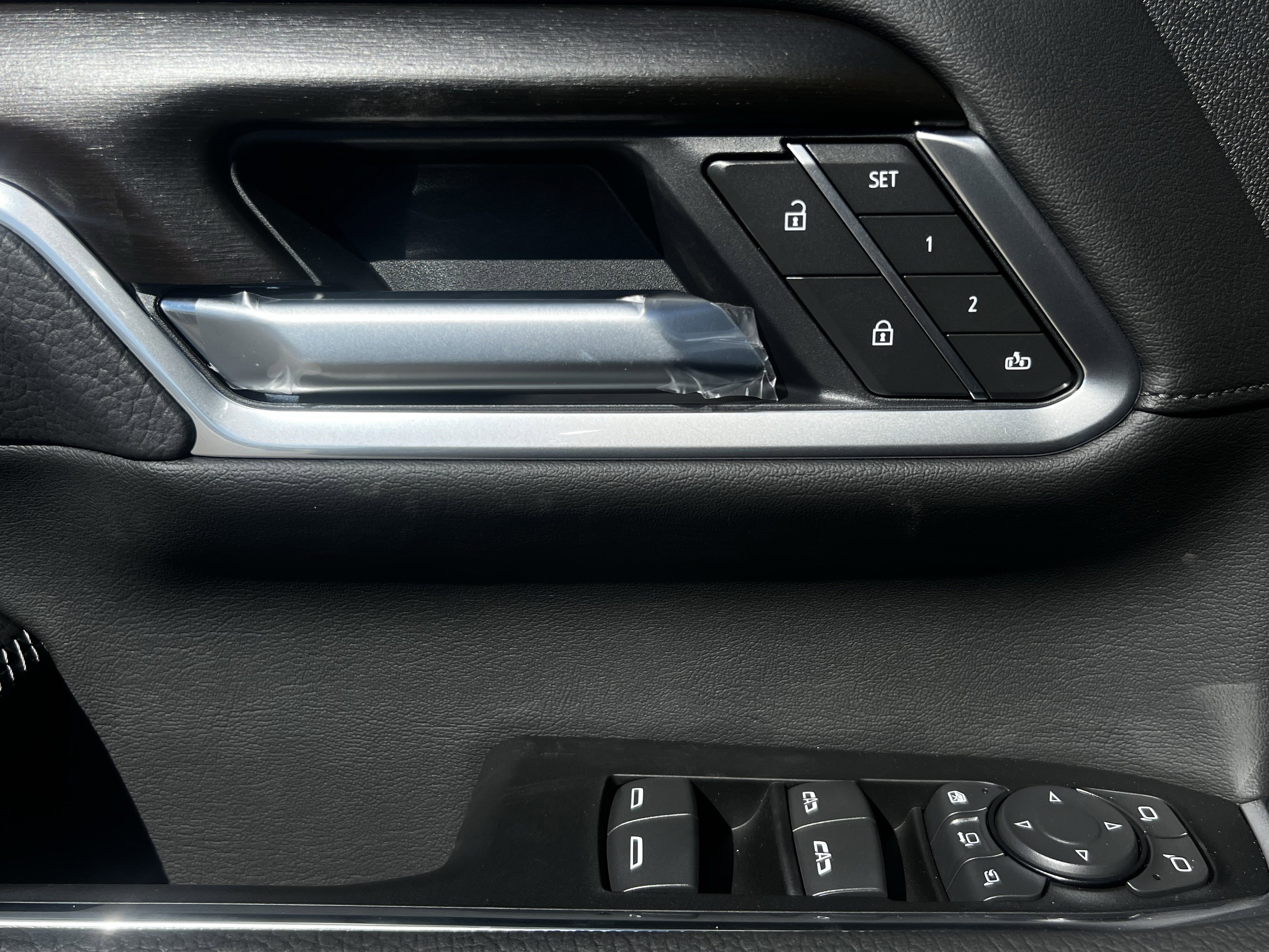 New 2026 GMC Sierra 2500 Denali w/ Denali Reserve Package image 24