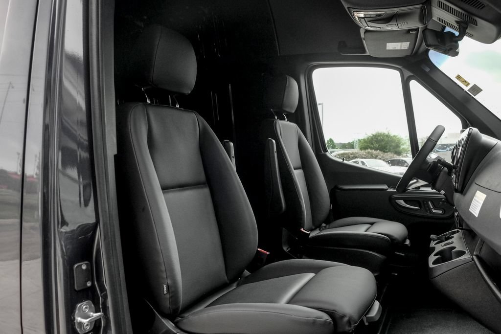 New 2026 Mercedes-Benz Sprinter 2500 image 24