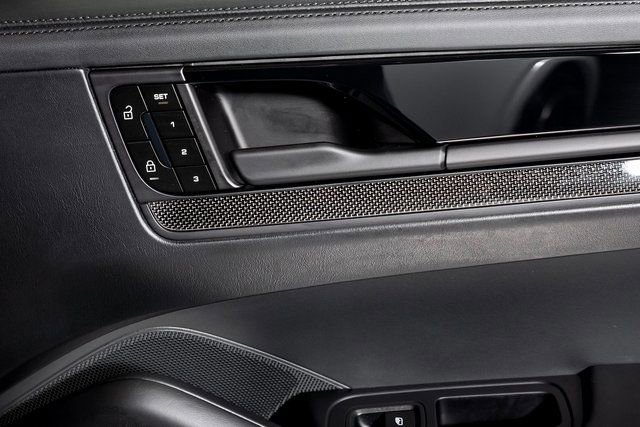 Certified 2025 Porsche Cayenne GTS image 71