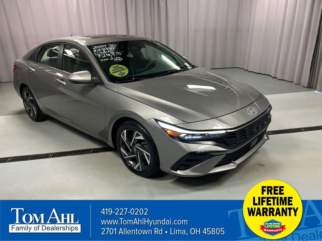 Used 2024 Hyundai Elantra SEL w/ Convenience Package