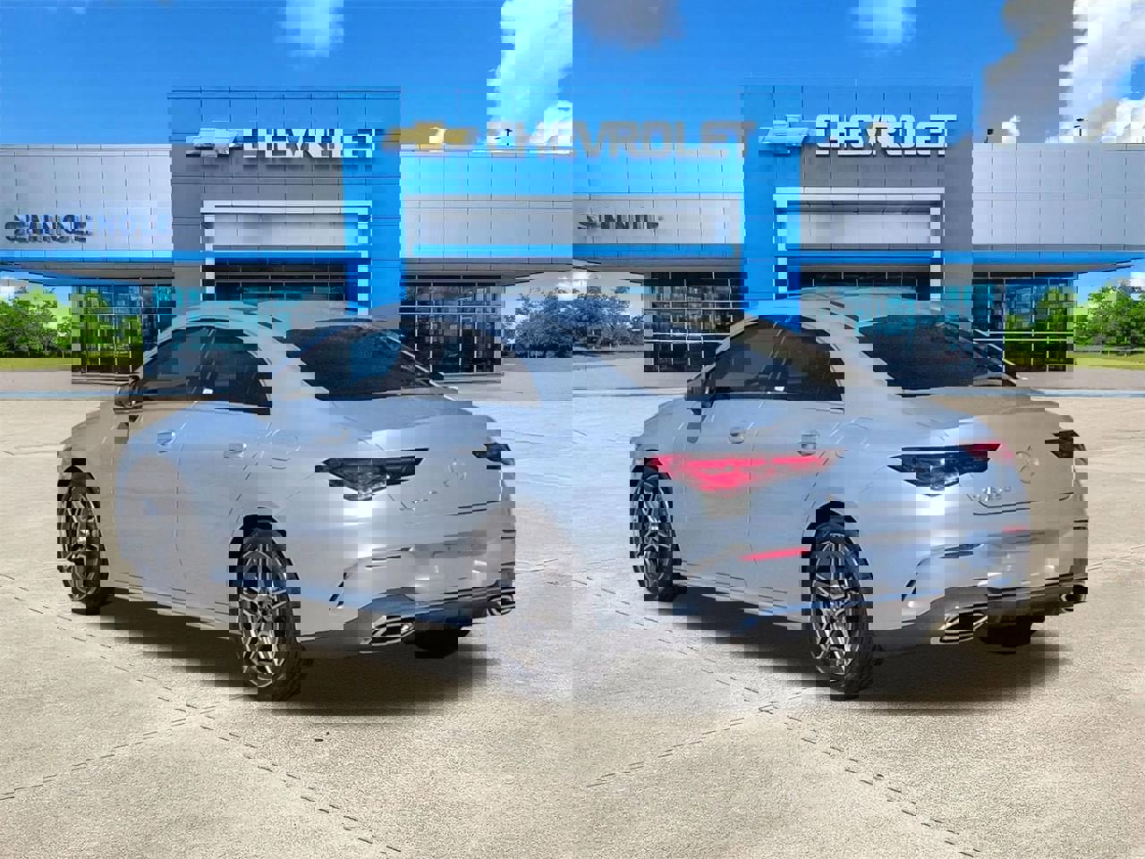 Used 2023 Mercedes-Benz CLA 250 image 3