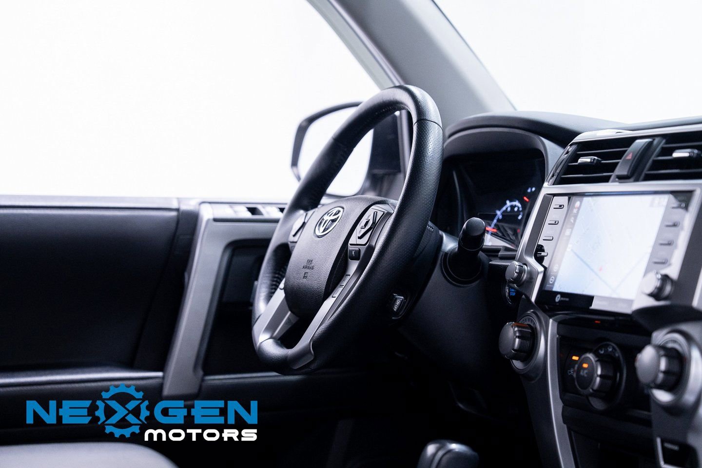 Used 2021 Toyota 4Runner SR5 Premium image 44