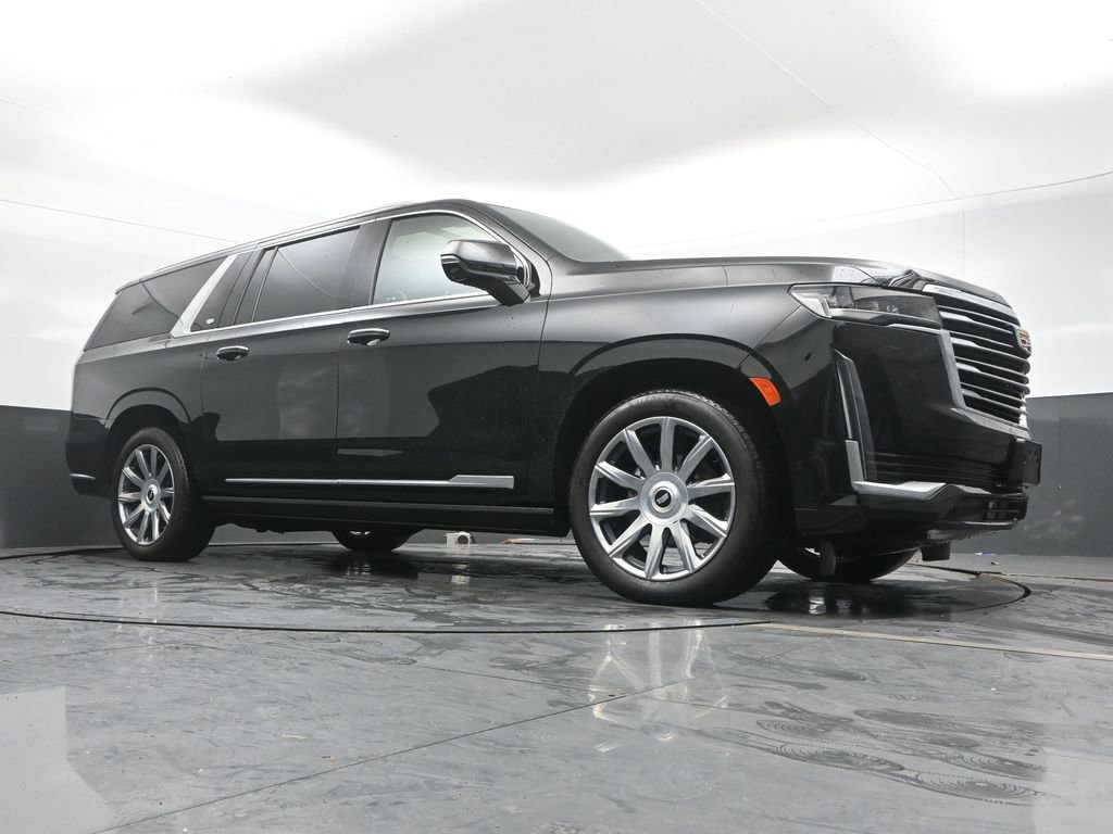 Used 2024 Cadillac Escalade ESV Premium Luxury Platinum image 45