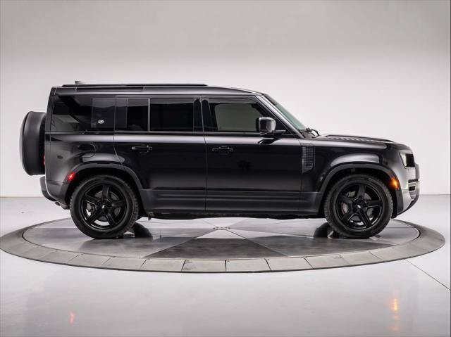 Used 2023 Land Rover Defender 110 SE AWD/4WD image 6