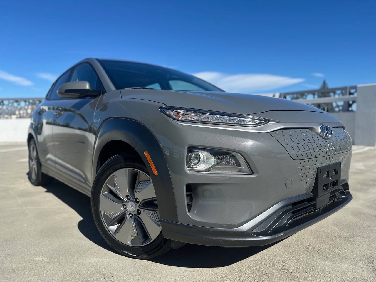 Used 2020 Hyundai Kona Ultimate w/ Cargo Package FWD image 10