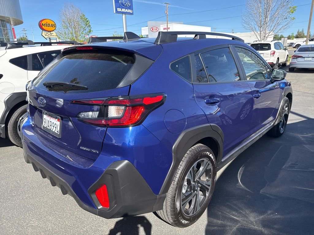 Used 2025 Subaru Crosstrek 2.0i Premium image 3