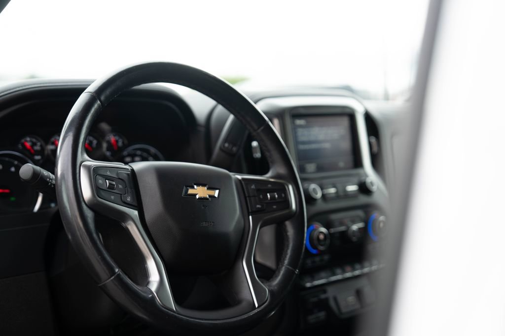 Used 2021 Chevrolet Silverado 3500 LTZ w/ LTZ Convenience Package AWD/4WD image 18