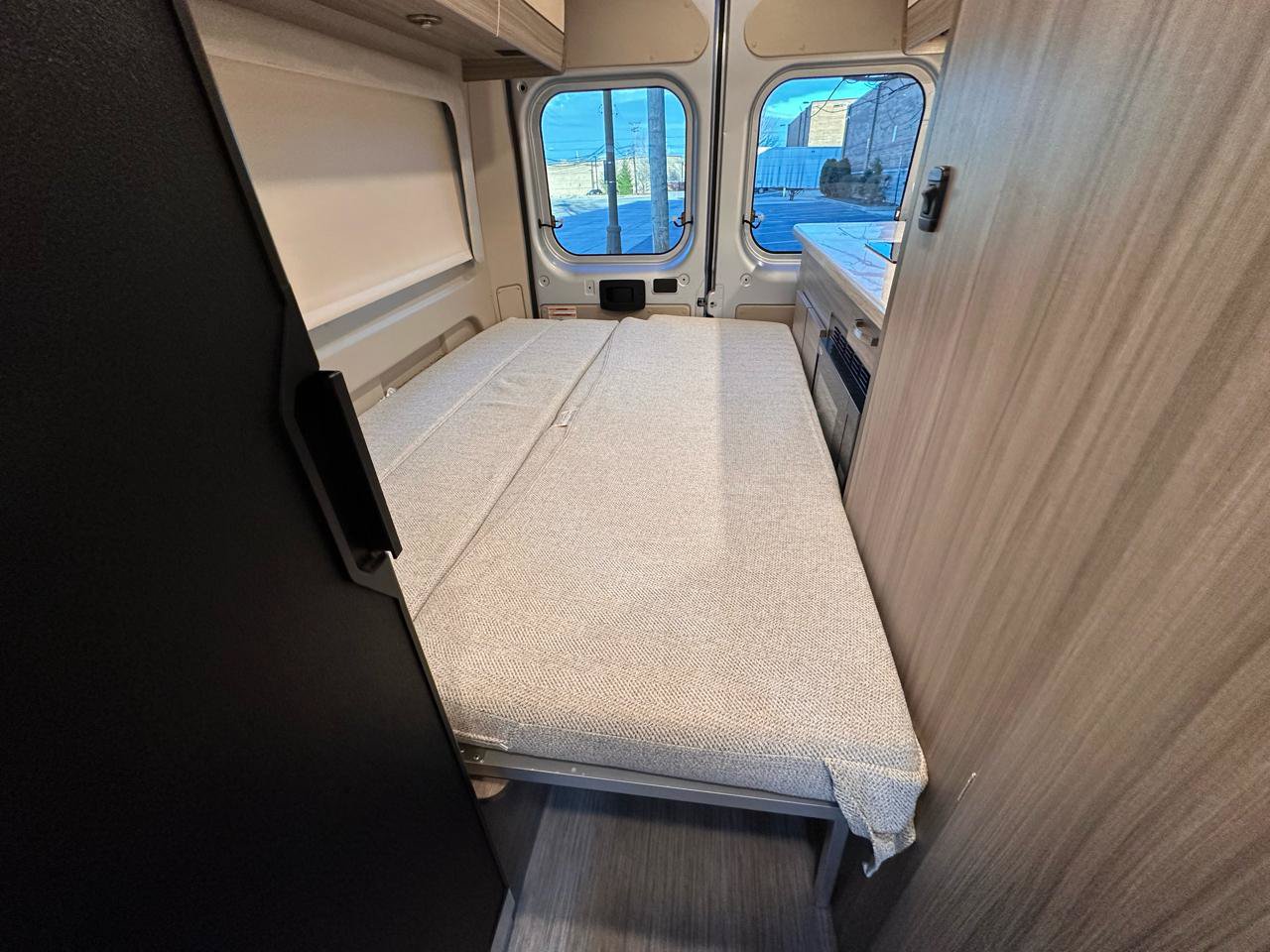 Used 2023 RAM ProMaster 3500 w/ Premium Convenience Group (B) FWD image 90