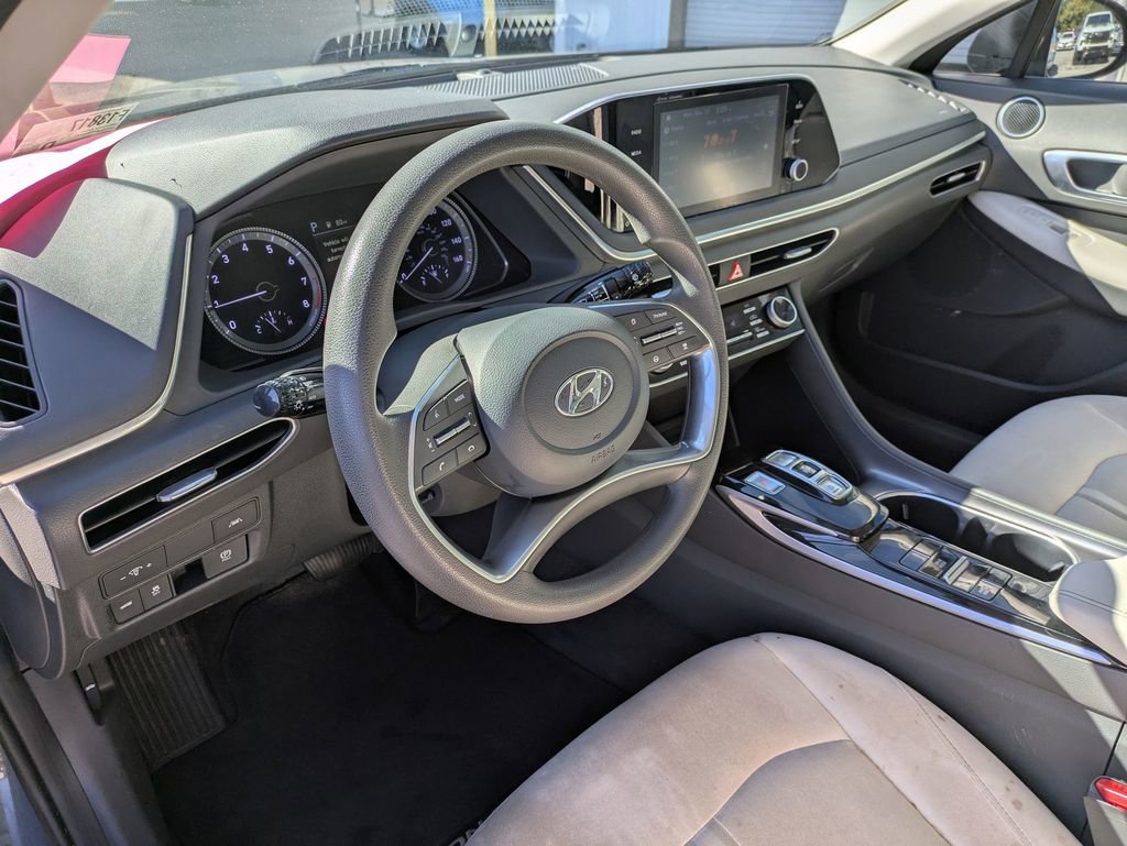 Used 2022 Hyundai Sonata SEL w/ Cargo Package image 13
