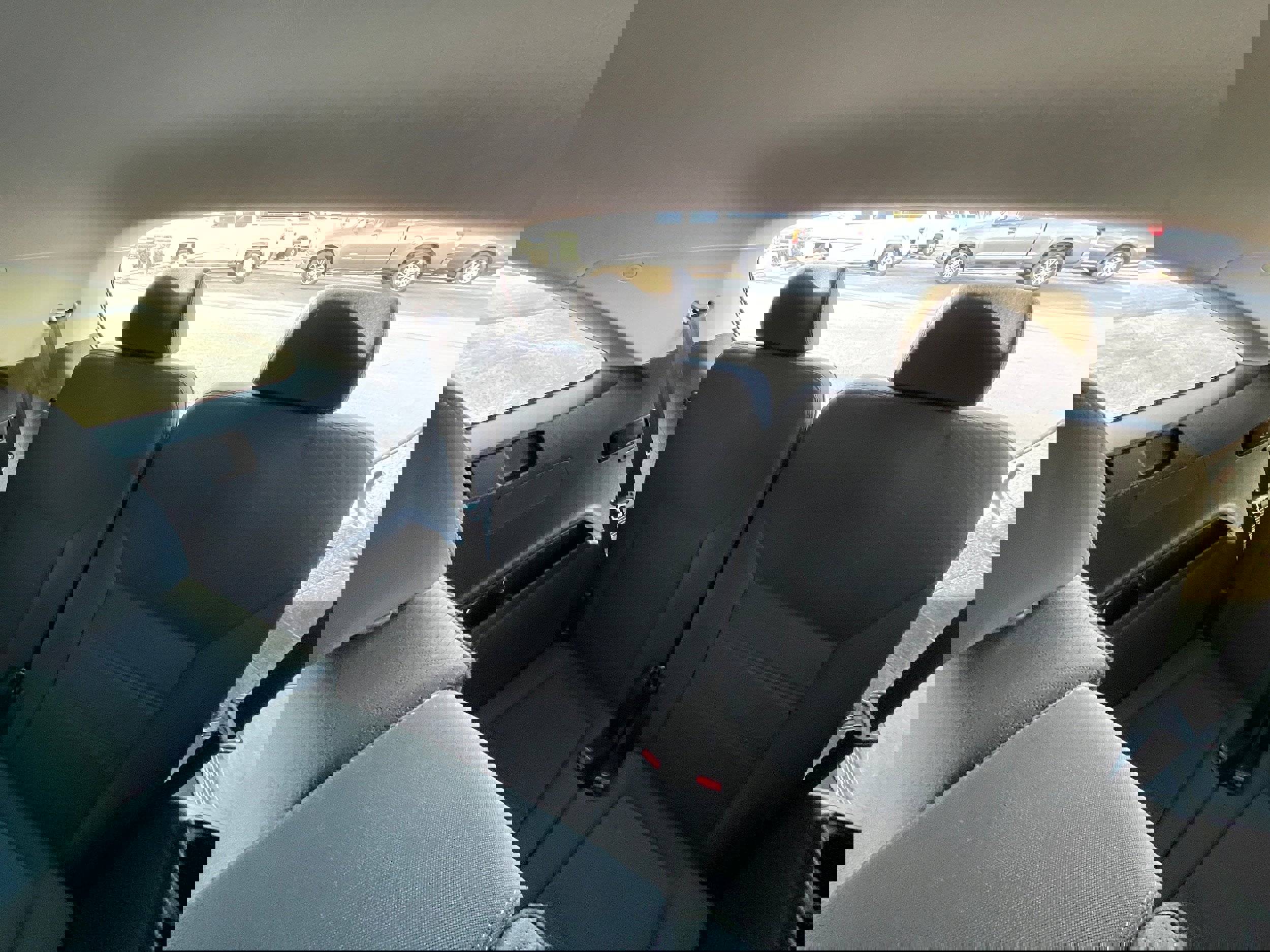 Used 2019 Kia Sorento LX image 24