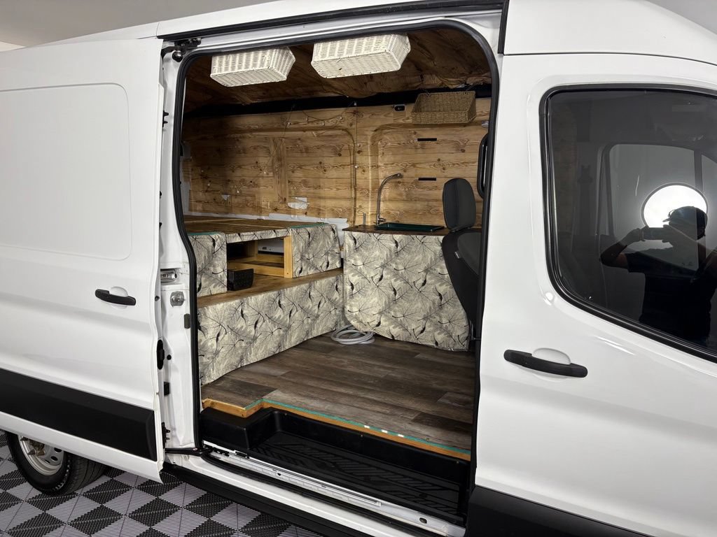 Used 2020 Ford Transit 250 Medium Roof AWD w/ Interior Upgrade Package image 6