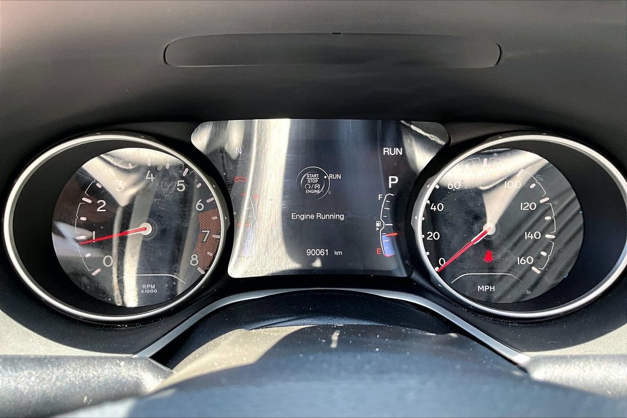 Used 2019 Jeep Compass Latitude w/ Popular Equipment Group FWD image 12