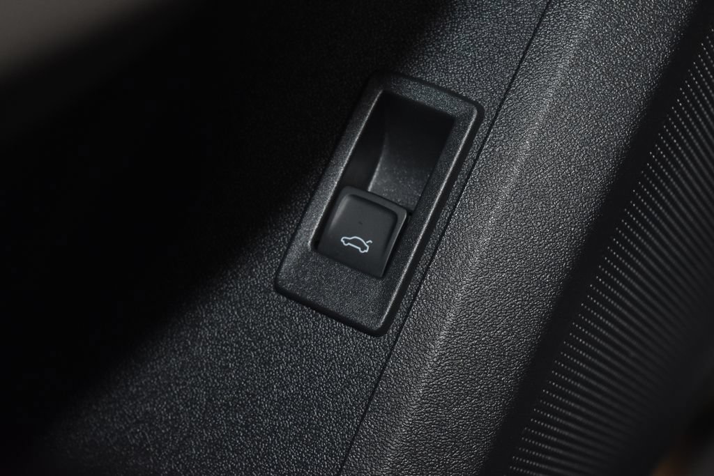 Certified 2025 Audi Q5 Premium w/ Premium Plus AWD/4WD image 6