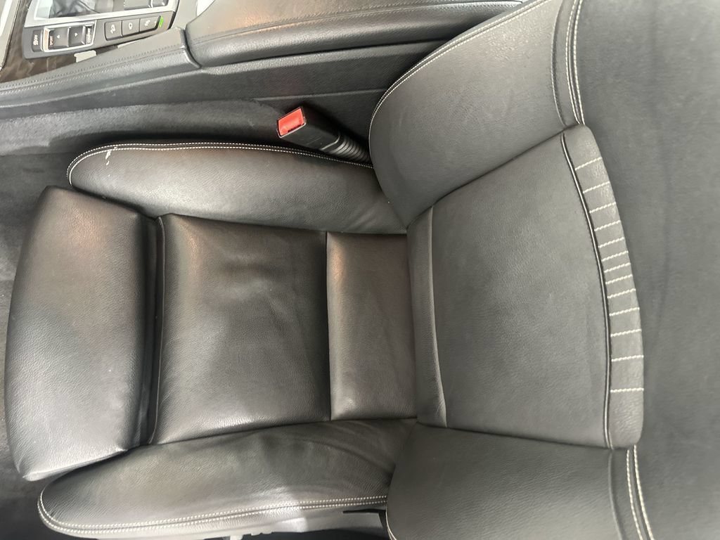 Used 2014 BMW 550i xDrive Sedan AWD/4WD image 24